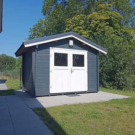 Semesterbostad Haus Moorrose *